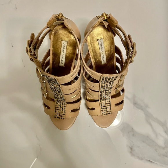 Cynthia Vincent Leather and Wood Platform Sandals - Picture 4 of 5